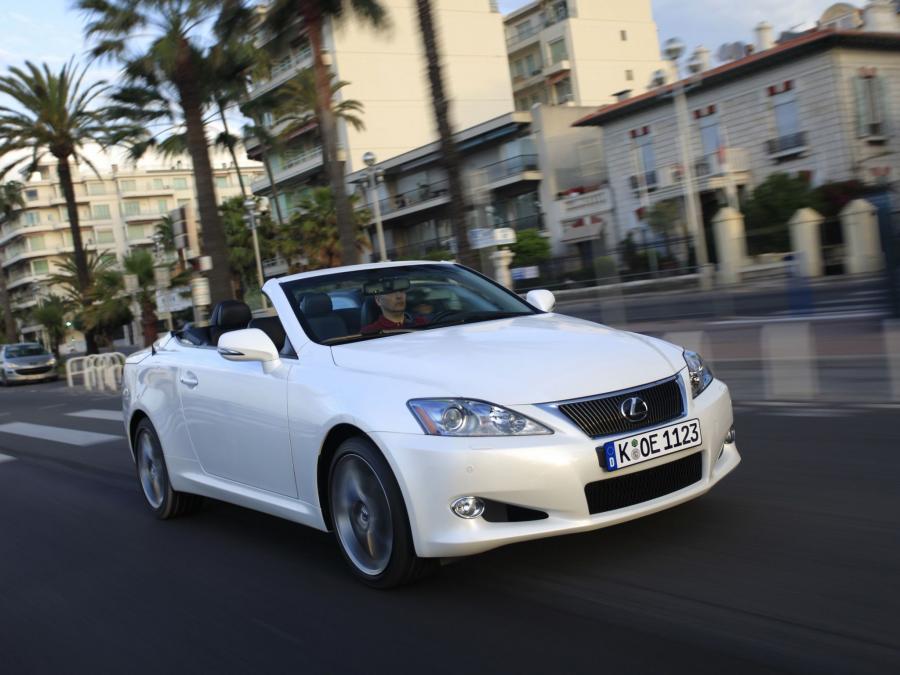  Lexus IS250C 2009 года  (EU) (фото 28 из 29)